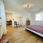 Holiday home Renovierte Remise Mit 3 Schlafzlmmern Langen (Hessen)