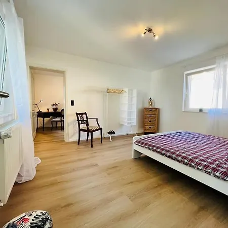 Holiday home Renovierte Remise Mit 3 Schlafzlmmern Langen (Hessen)