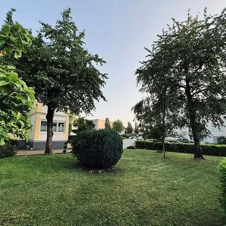 Renovierte Remise Mit 3 Schlafzlmmern